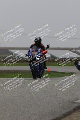 media/Nov-29-2025-TrackDaz (Sat) [[10ae2d9bce]]/C Group/Session 4 (Wheelie Bump)/